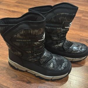 Hobibear Kids Black Camouflage Snow Boots. Big Kid Size 4.5